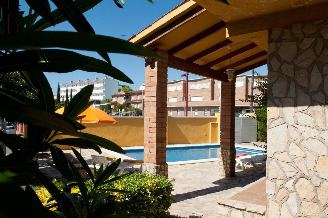 La Marinada Villa L'Escala Exterior photo